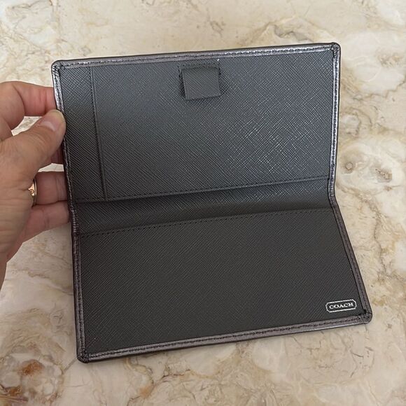 Coach Grey & Silver Monogram Jacquard & Grey Leather Chequebook Cover - Picture 4 of 9